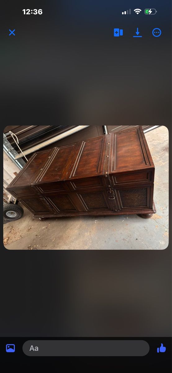 Vintage Style Dark Wood Trunk Coffee Table with Storage