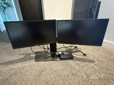Dell Dual Monitor Setup w/ Dock & Stand