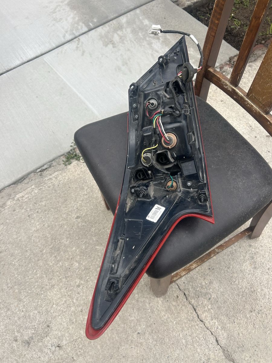 Main image 5
