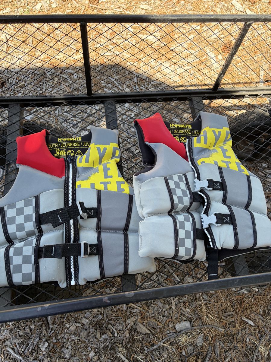 Youth life jackets (life vests)- 55-88 lbs size