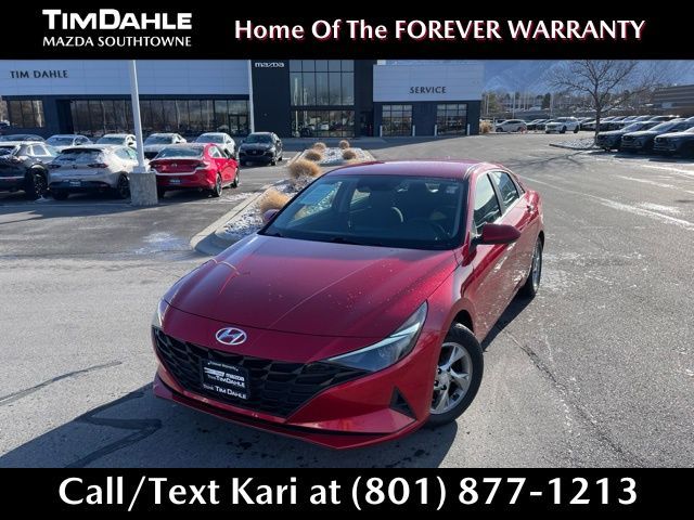 2022 Hyundai Elantra SE