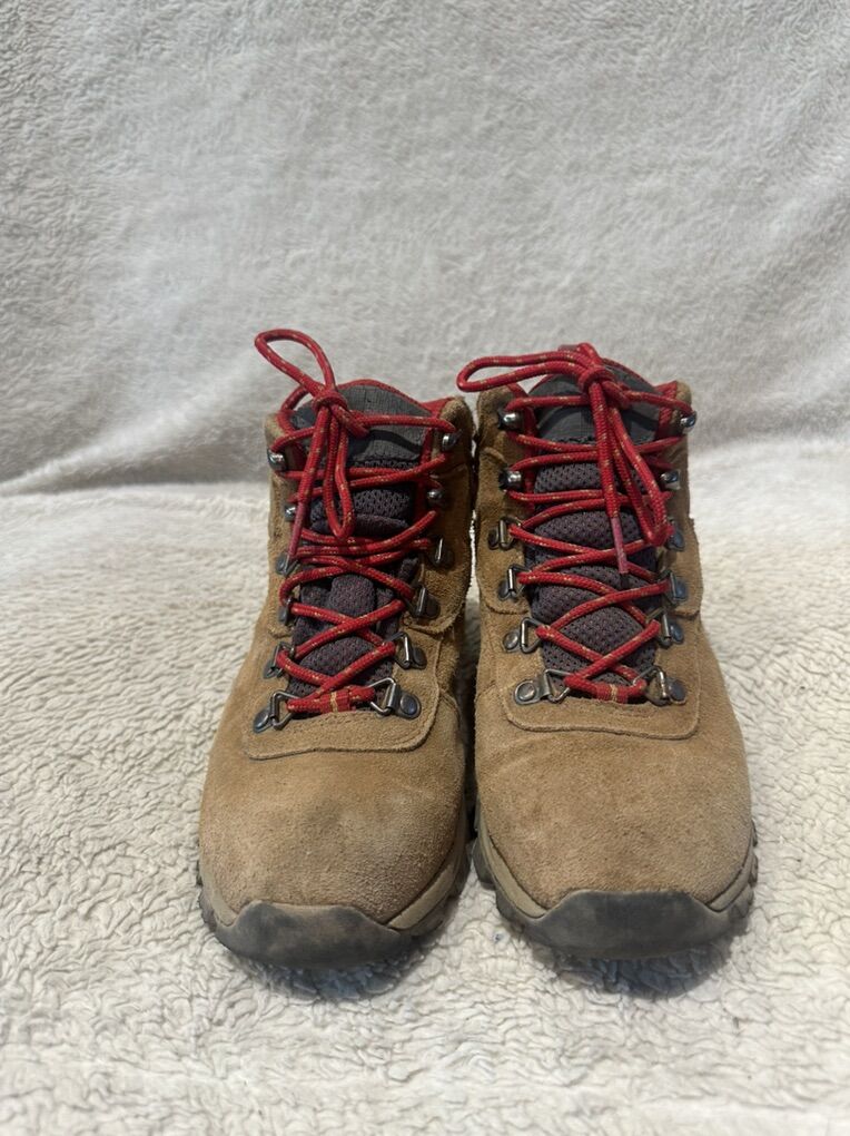 Bearpaw Youth Size 5 Leather Wtrprf Hiking Boots