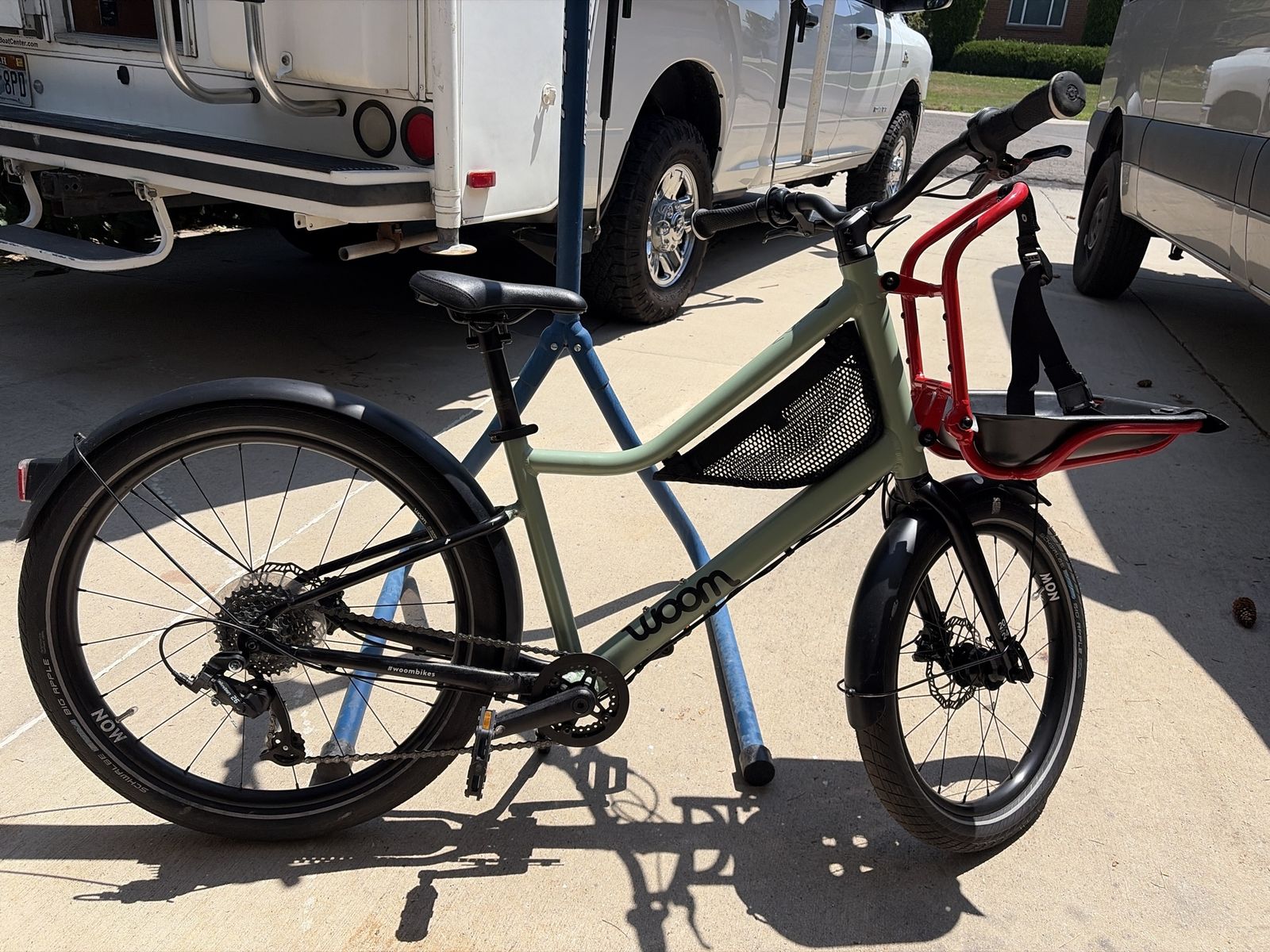 Woom Now 5 Urban Cargo Kids Bicycle Green