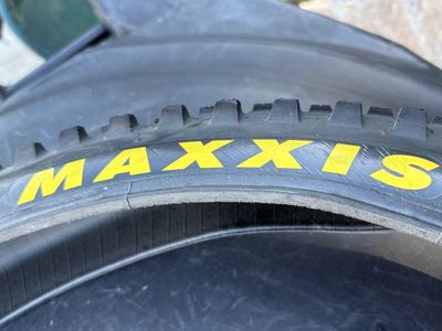 Maxxis Shorty pair 29” x 2.5”