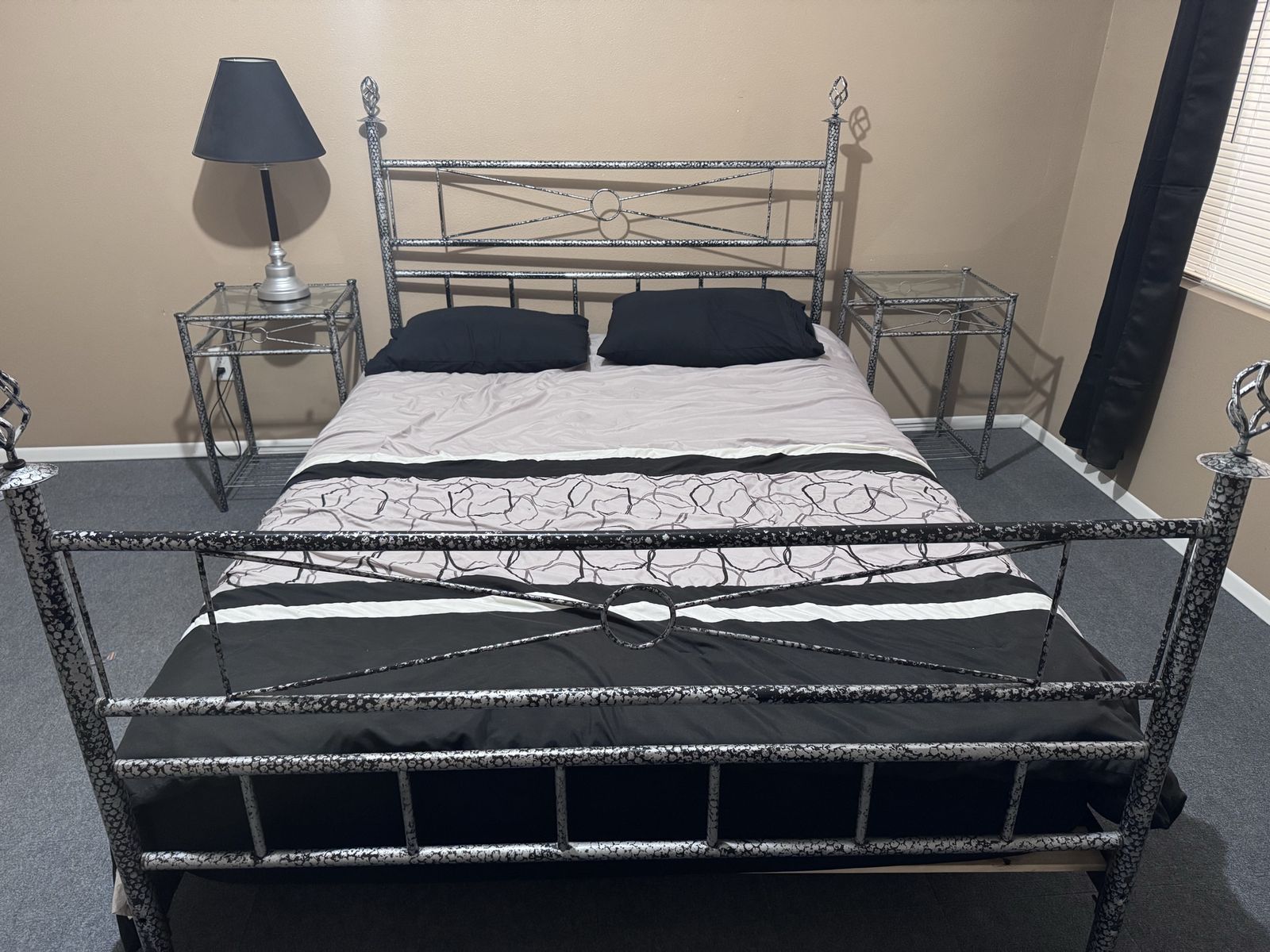 Queen bed set with mattress
