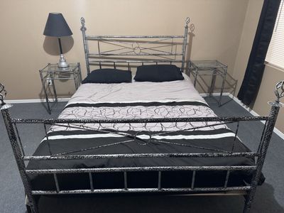 Queen bed set with mattress