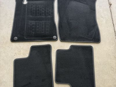 Brand new OEM 2023 Mercedes Gla floor mats