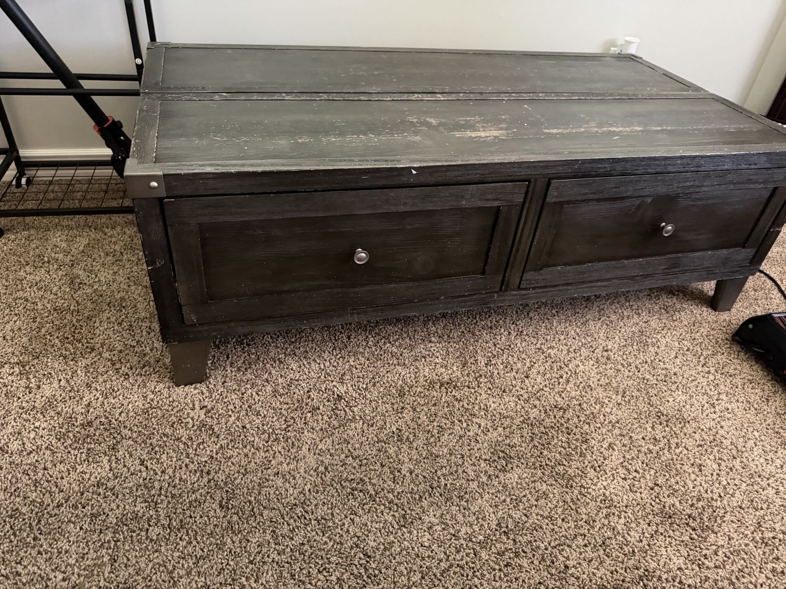 Main image 3