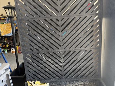 Decorative Privacy Screen with Planter Box - Black