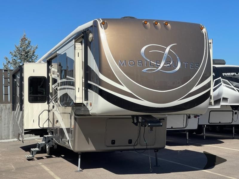 2018 DRV Luxury Suites Mobile Suites 38 RSSA