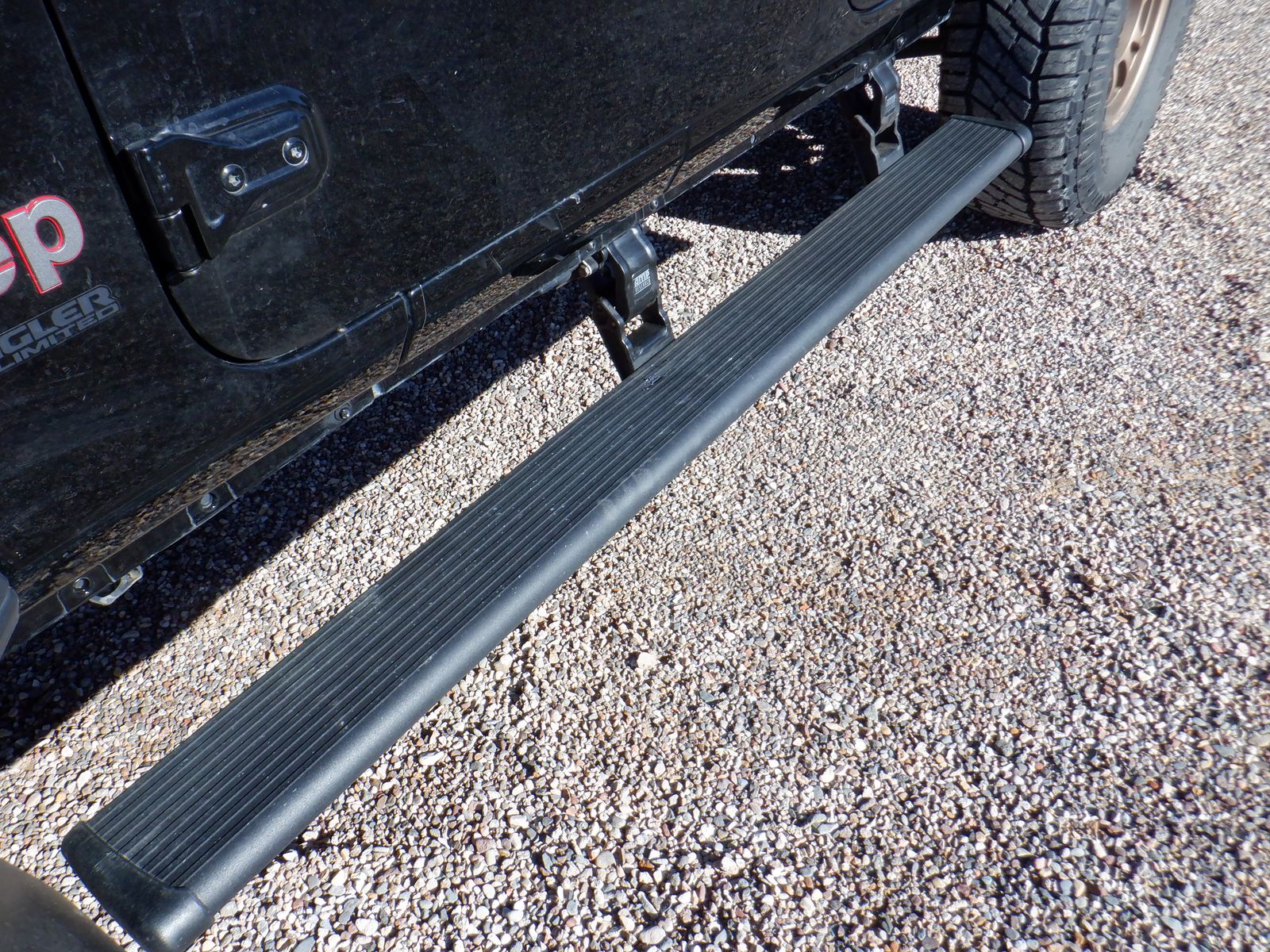 Amp Research Jeep Wrangler JLU PowerSteps