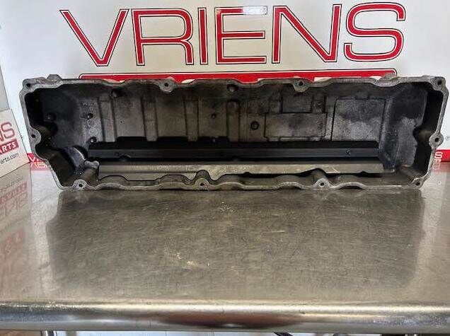 International Valve Cover