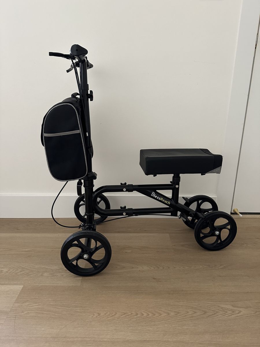 Knee walker / Scooter
