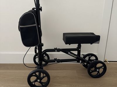 Knee walker / Scooter