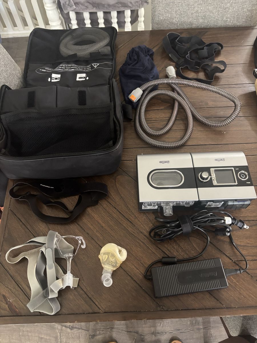 ResMed S9 Elite CPAP Machine with H5i Humidifier and Accessories - Gently Used