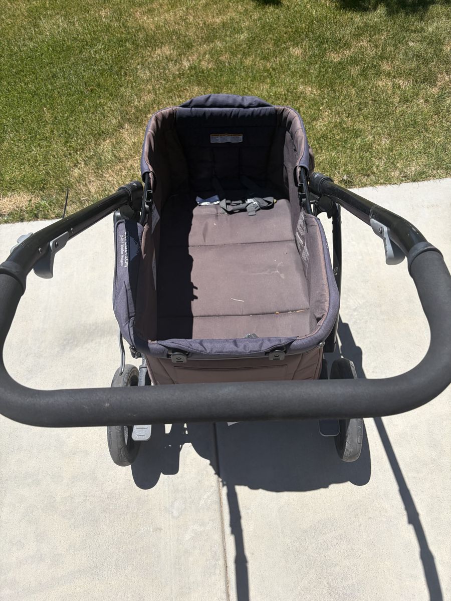 Keenz 7S 2-in-1 Stroller Wagon — 2 Passenger, Navy/Grey