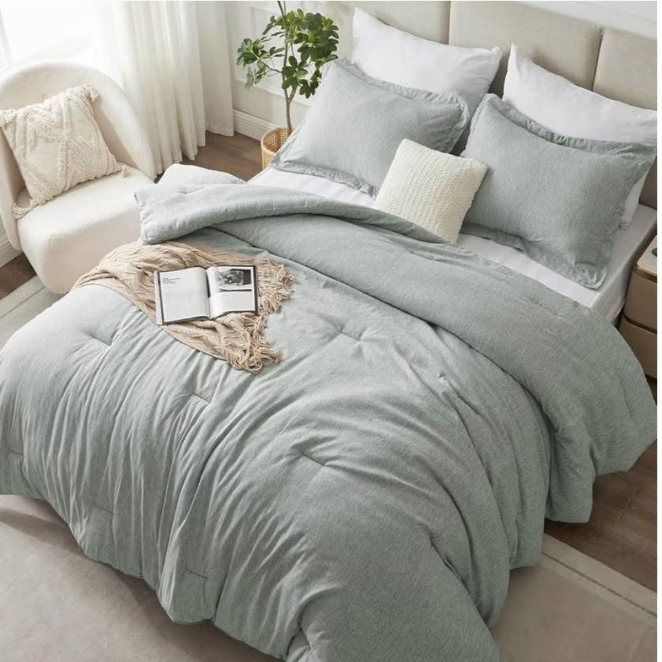 Cozy lux full size comforter set