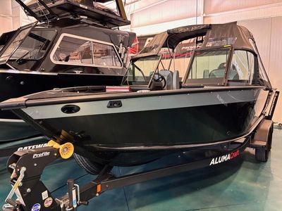 2026 Alumacraft Trophy 205X Sport