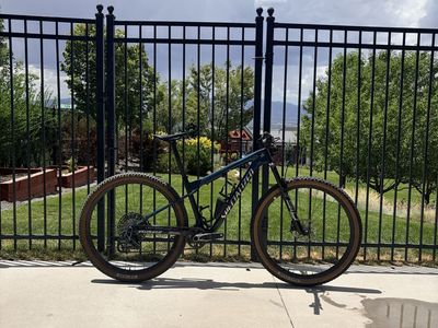 2023 specialized epic World Cup pro medium