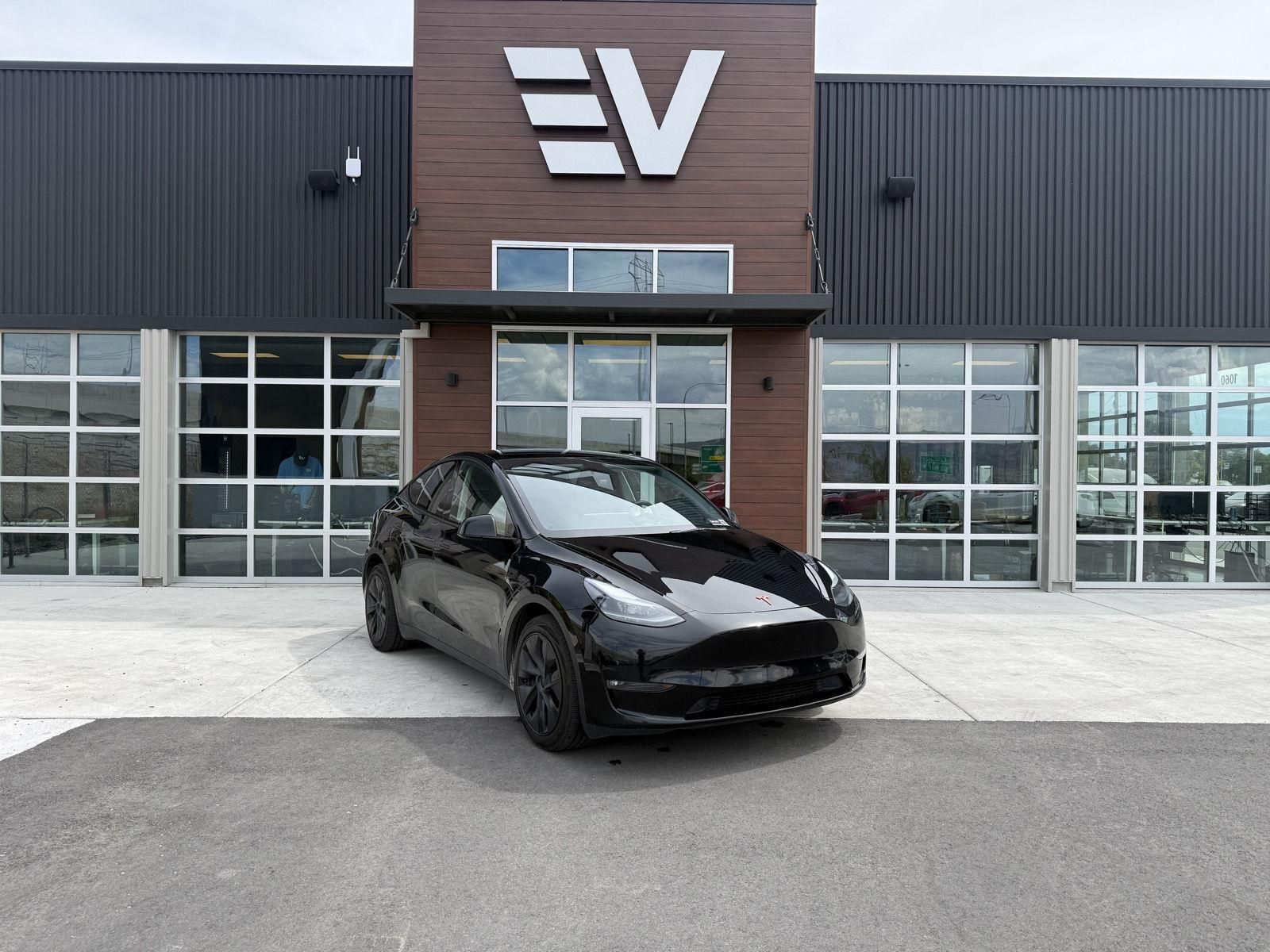 2025 Tesla Model Y Long Range