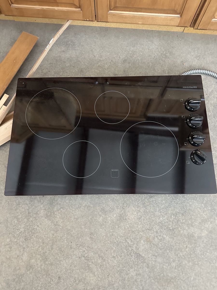 Frigidaire cooktop