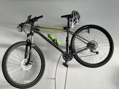 TWO!! Specialized BS 18 Rockhopper-E