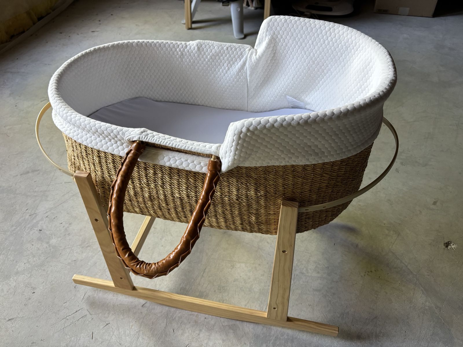 Design Dua Bassinet