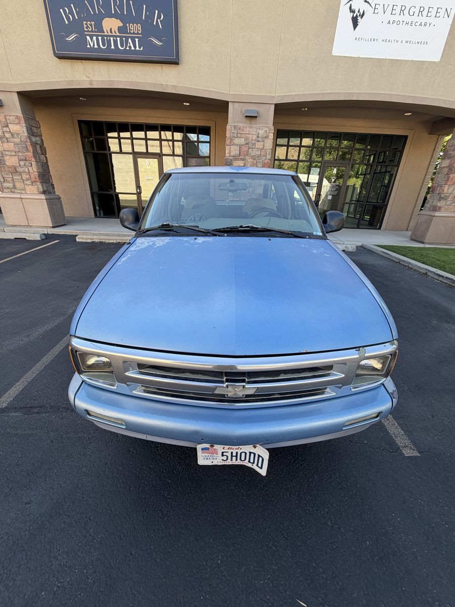 1997 Chevrolet S-10 LS