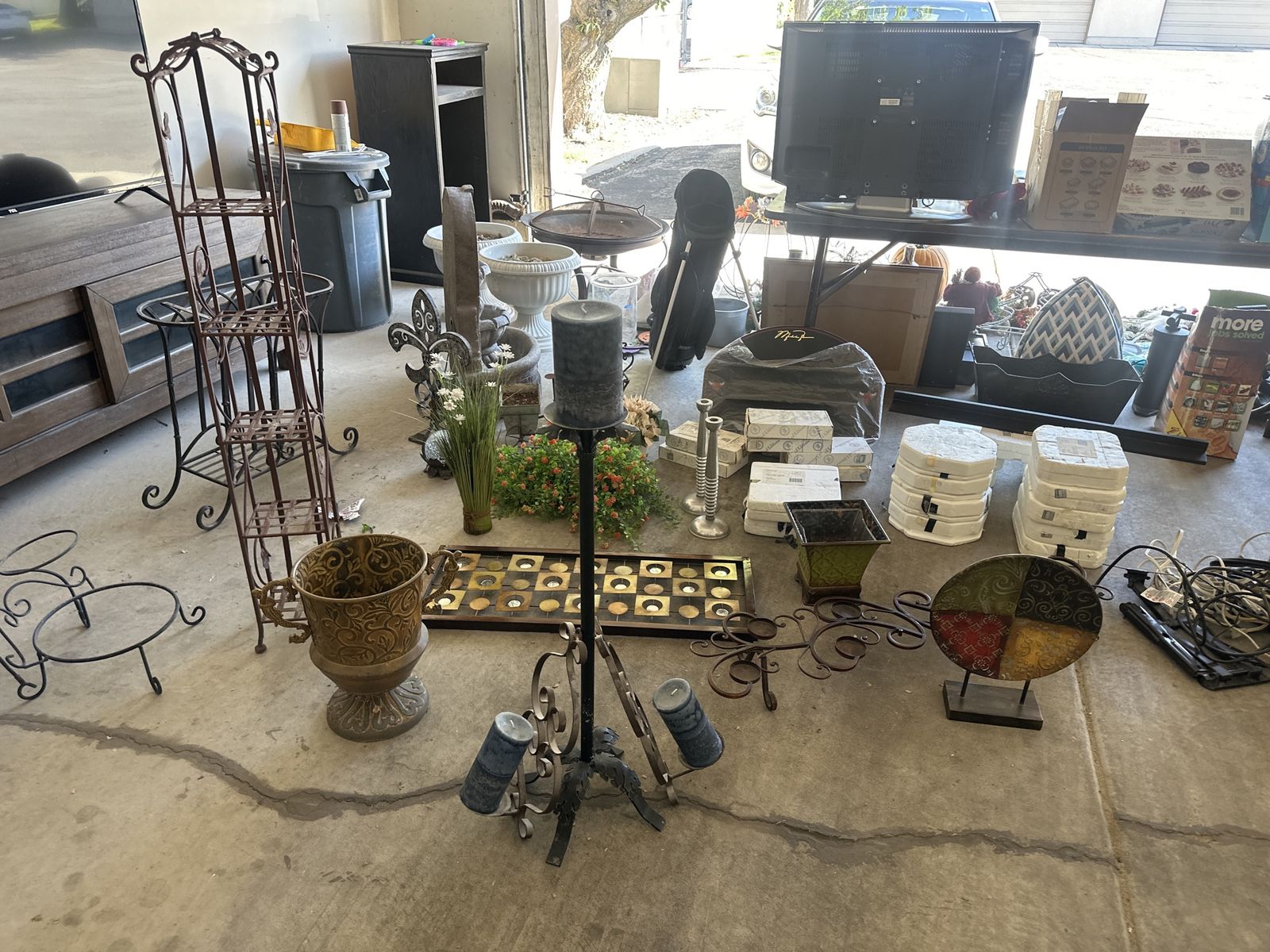 Main image 6