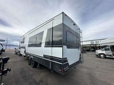 2027 Brinkley Model Z 3200