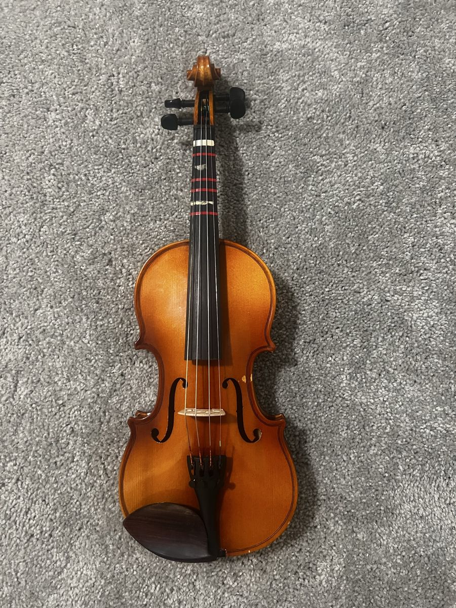Violin 1/2” (Model unknown)