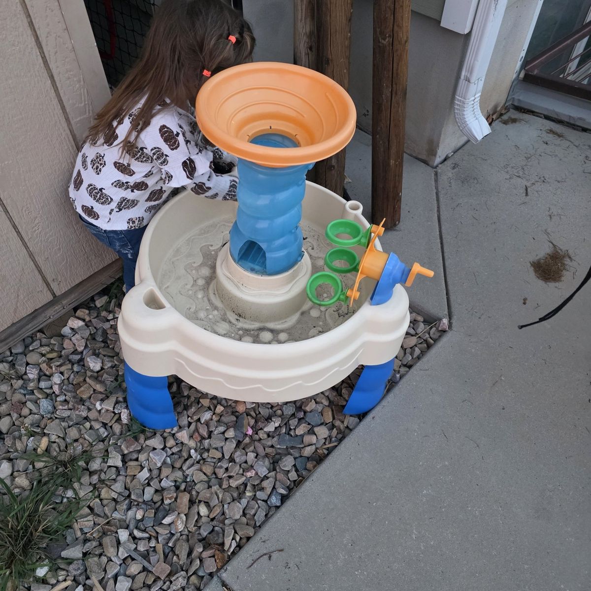 kid water table