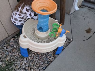 kid water table