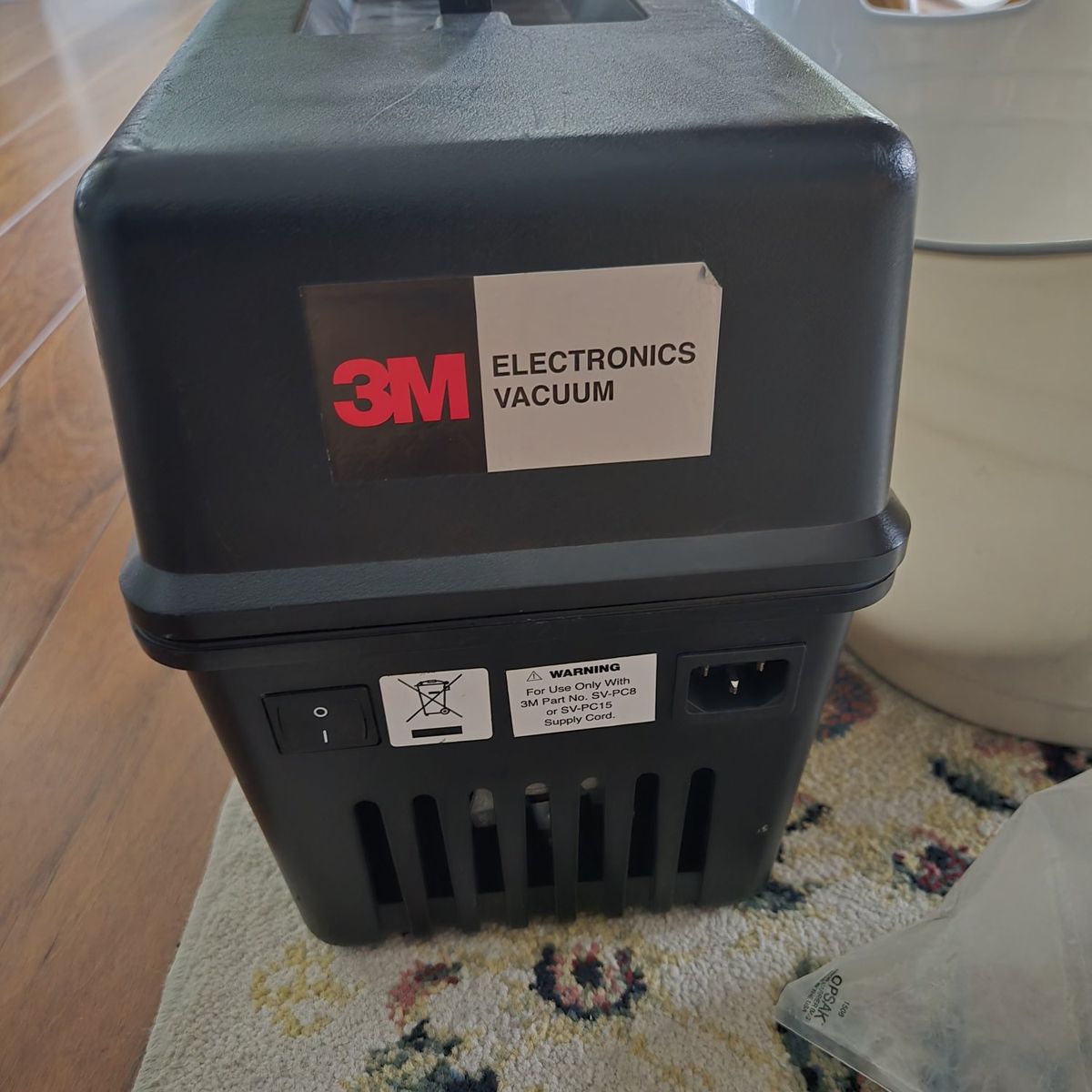 3M electronics vacuum