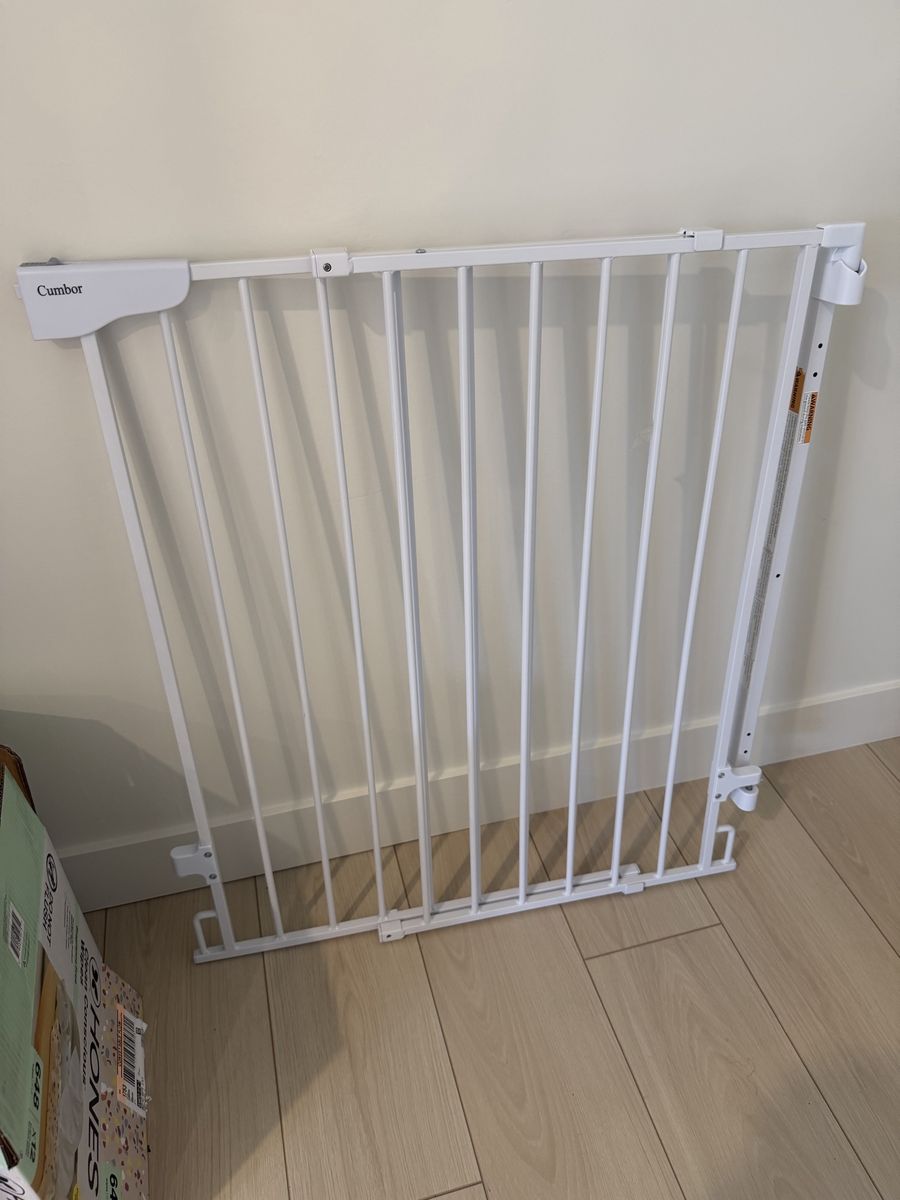 Cumbor Baby Gate 29.2-43"