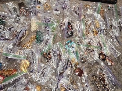 Estate Sale Jewelry Collection – Vintage, Silver, Gold & Costume Jewelry
