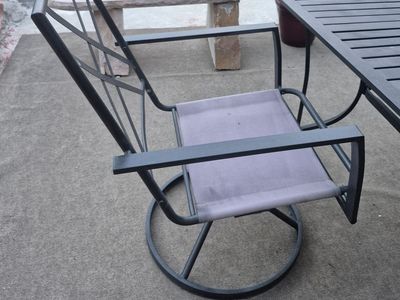 patio tables and chairs