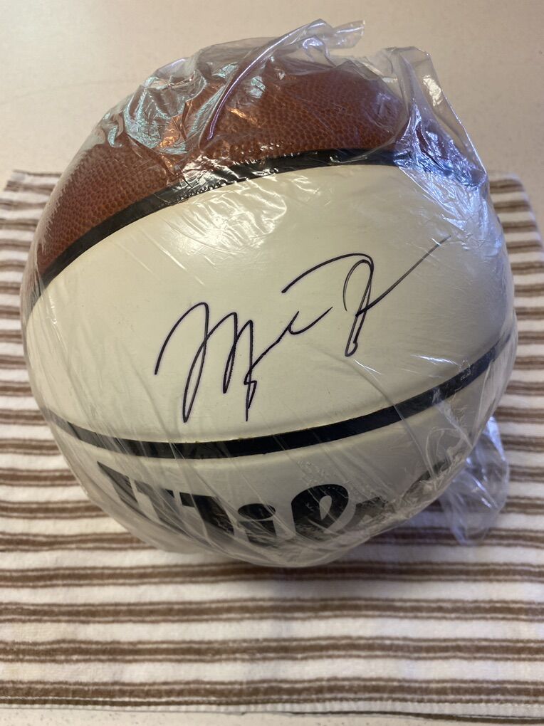 Michael Jordan Wilson NBA Autograph Basketball
