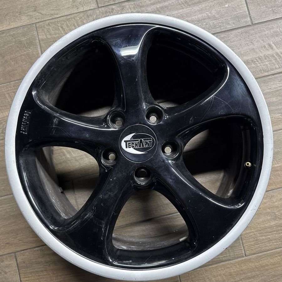 19" Genuine TechArt Formula Front Wheel - 19x8.5 J (Porsche Fitment)