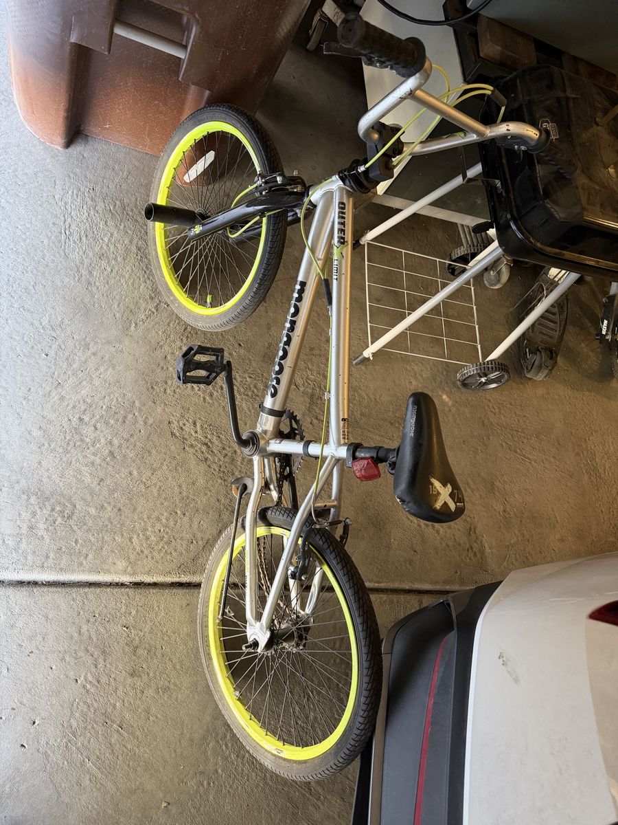 Mongoose Outer Limit BMX Bike - Silver/Yellow with Pegs - Used