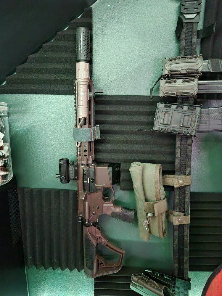 Rifle or Pistol wall mount