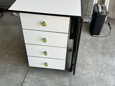 Sewing table