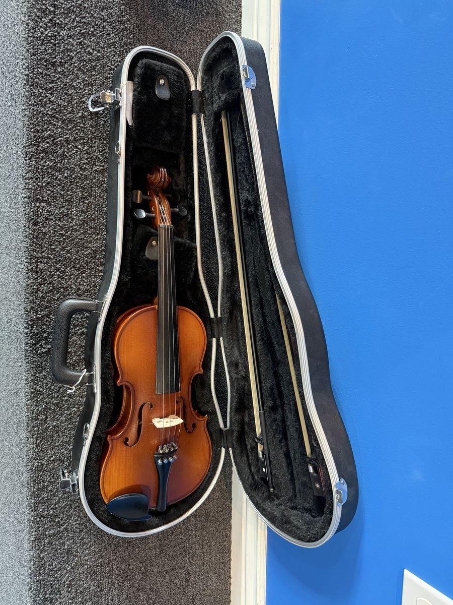 Knilling Bucharest  4KF  4/4 violin NEW