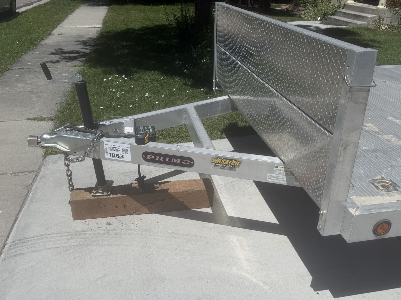 Main image 6