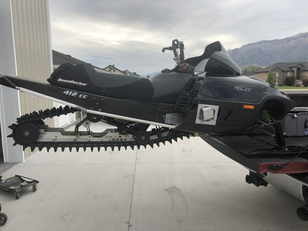 2000 Thunder Cat With carbon fiber Tunnel