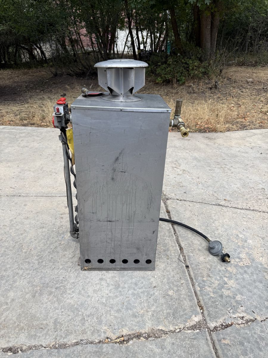 Used Outdoor Propane Water Heater - Portable & Functional