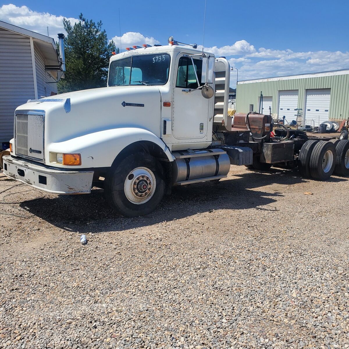 Heavyhaul tractor  with hyd wet kit