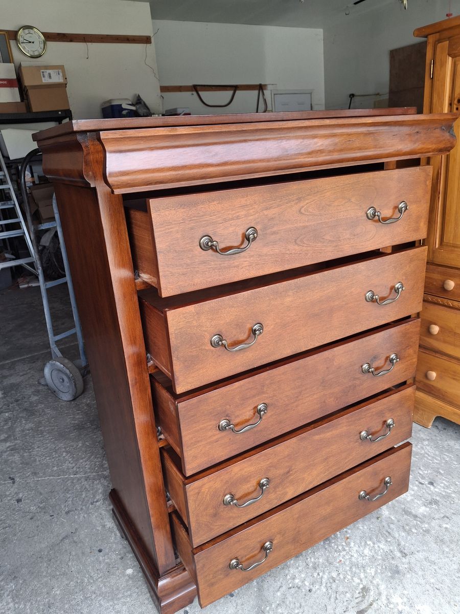 extra tall all wood 6 drawers dresser/telyn