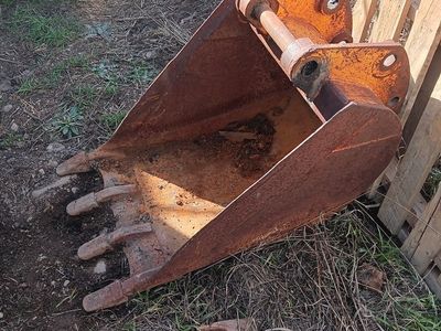 John Deer Backhoe Bucket