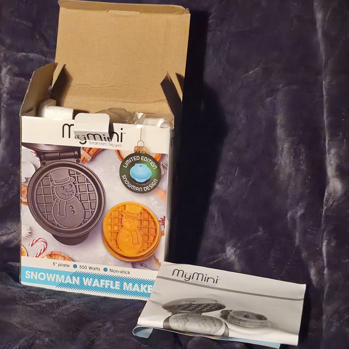 BRAND  NEW LIMITED EDITION FROSTY WAFFLE MAKER